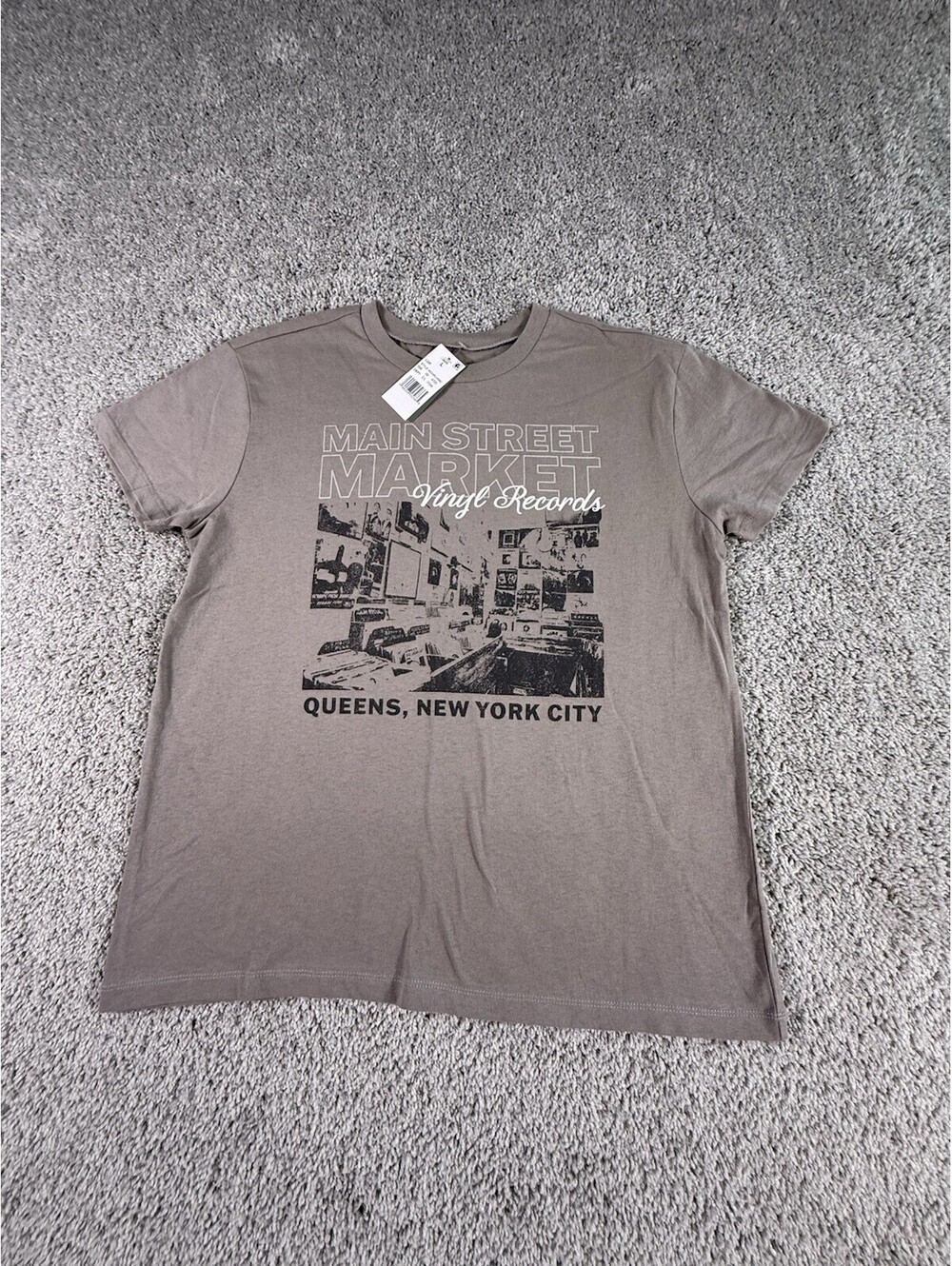 NWT Mainstreet Market Vinyl Records Queens, New Yok City Large